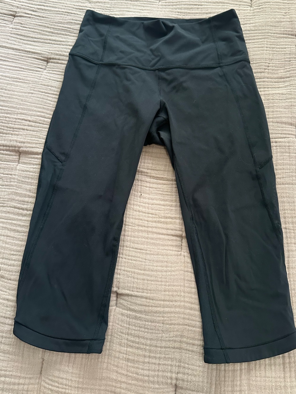 Lululemon Black Mesh Panel Crop Leggings Size 8 High Rise